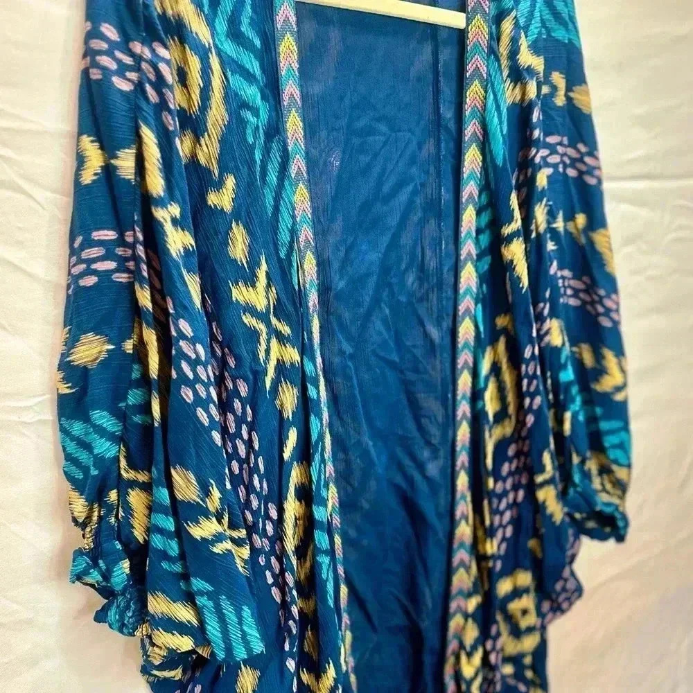 Colorful Patterned Kimono - Picture 2 of 4
